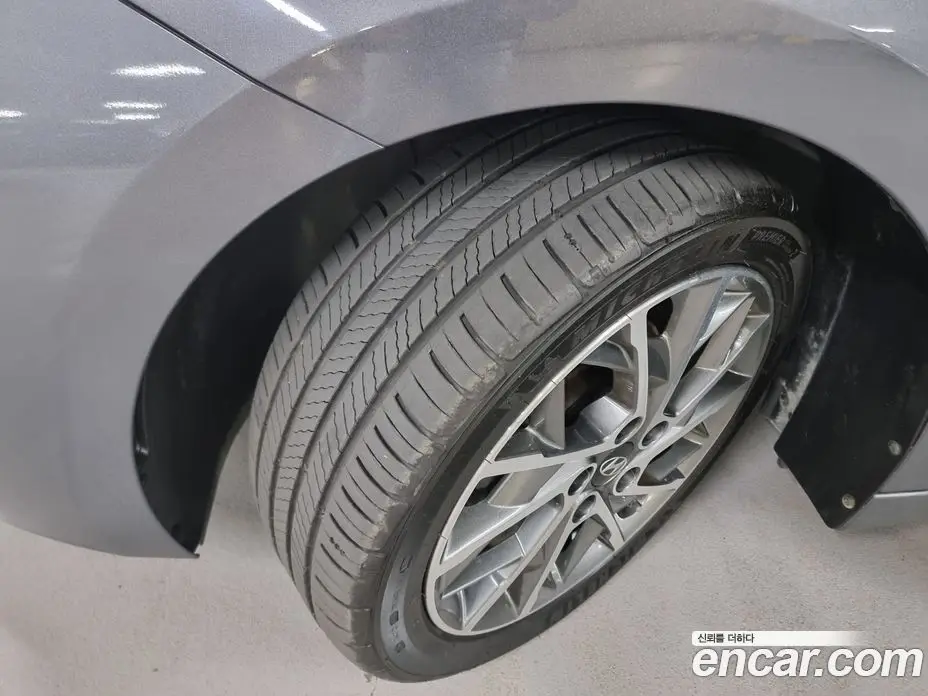 Hyundai Avante 2018 1.6 автомат (гидро), фото 13