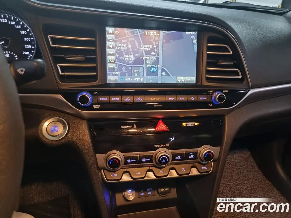 Hyundai Avante 2018 1.6 автомат (гидро), фото 6