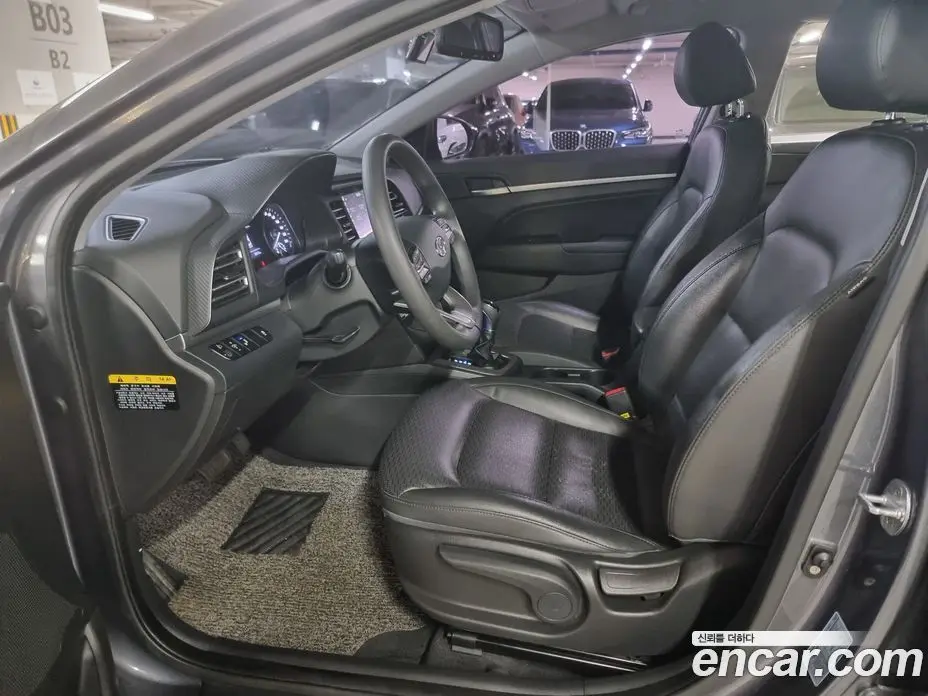 Hyundai Avante 2018 1.6 автомат (гидро), фото 8