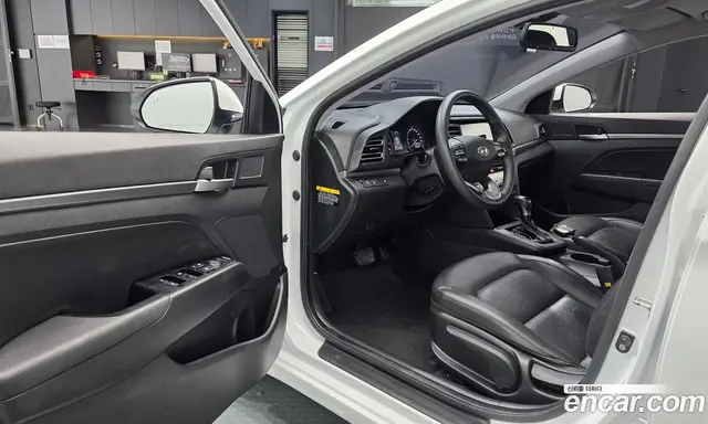 Hyundai Avante 2019 1.6 автомат (гидро), миниатюра 12
