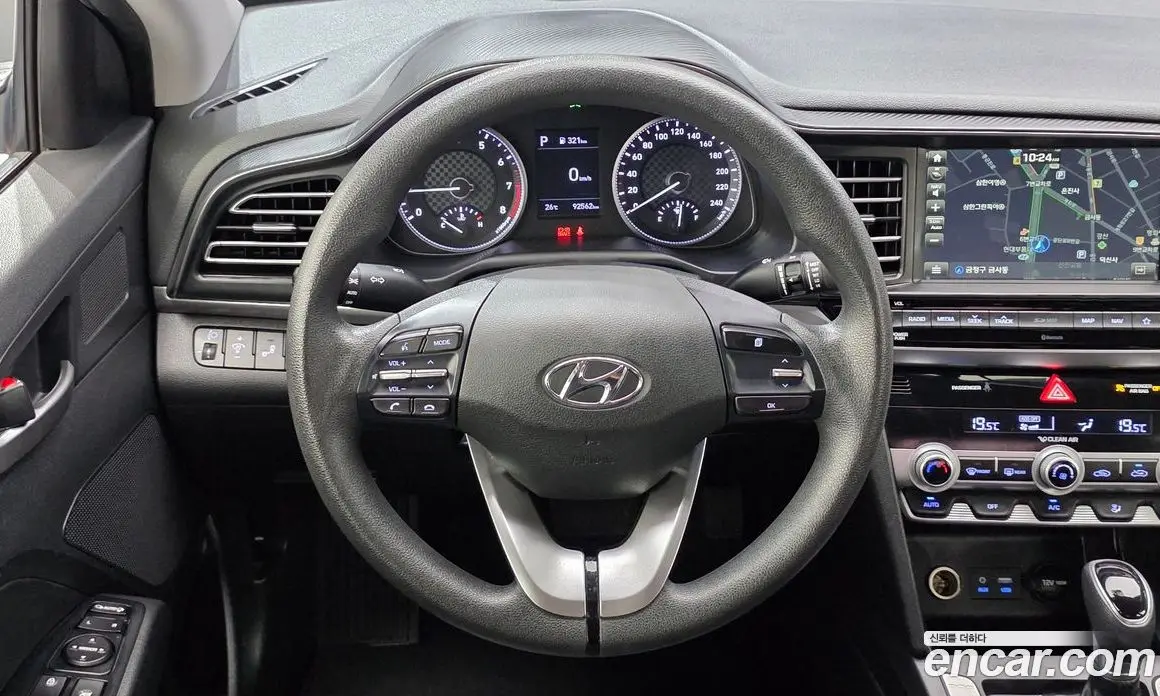 Hyundai Avante 2019 1.6 автомат (гидро), фото 18