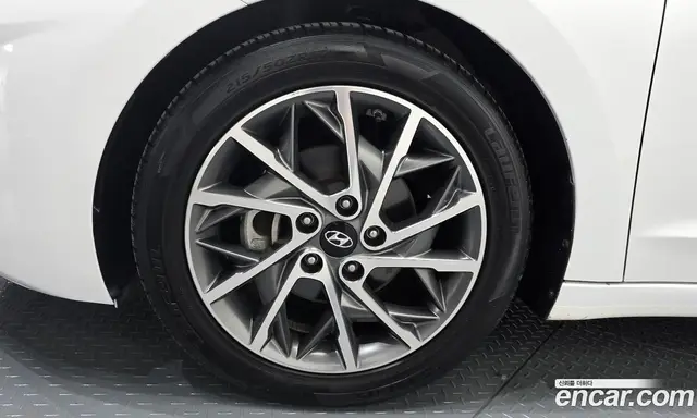 Hyundai Avante 2019 1.6 автомат (гидро), миниатюра 4