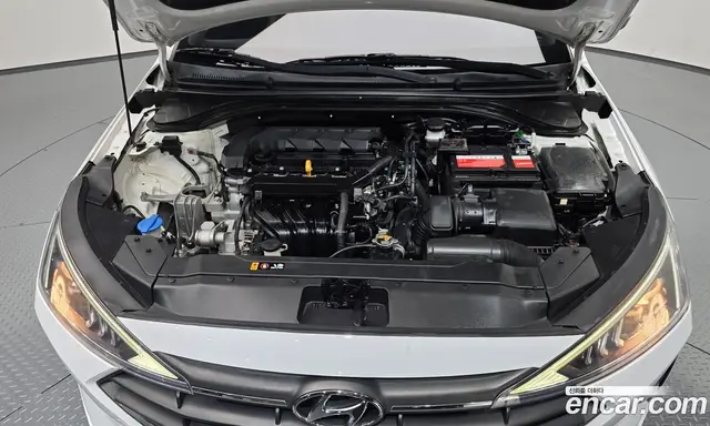 Hyundai Avante 2019 1.6 автомат (гидро), миниатюра 5