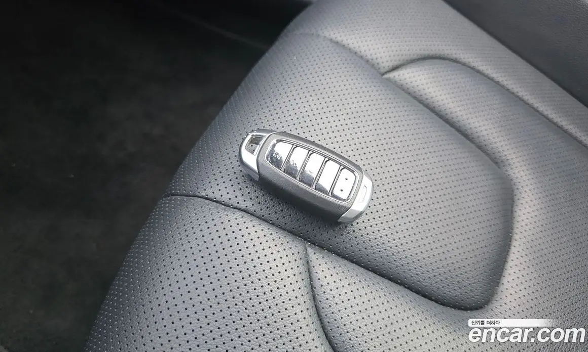 Hyundai Avante 2020 1.6 автомат (гидро), фото 19