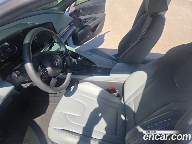Hyundai Avante 2024 1.6 автомат (гидро), миниатюра 11