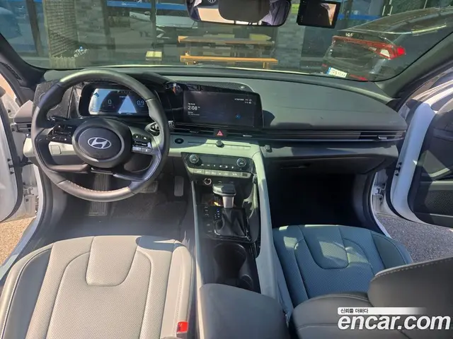 Hyundai Avante 2024 1.6 автомат (гидро), миниатюра 10