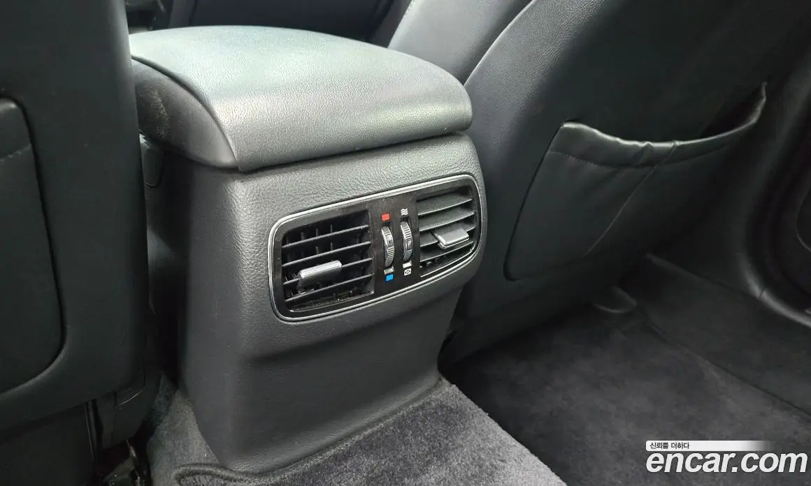 Hyundai Genesis 2011 3.3 автомат (гидро), фото 18