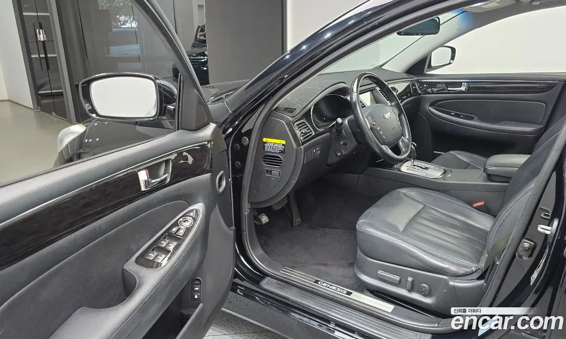 Hyundai Genesis 2011 3.3 автомат (гидро), фото 10