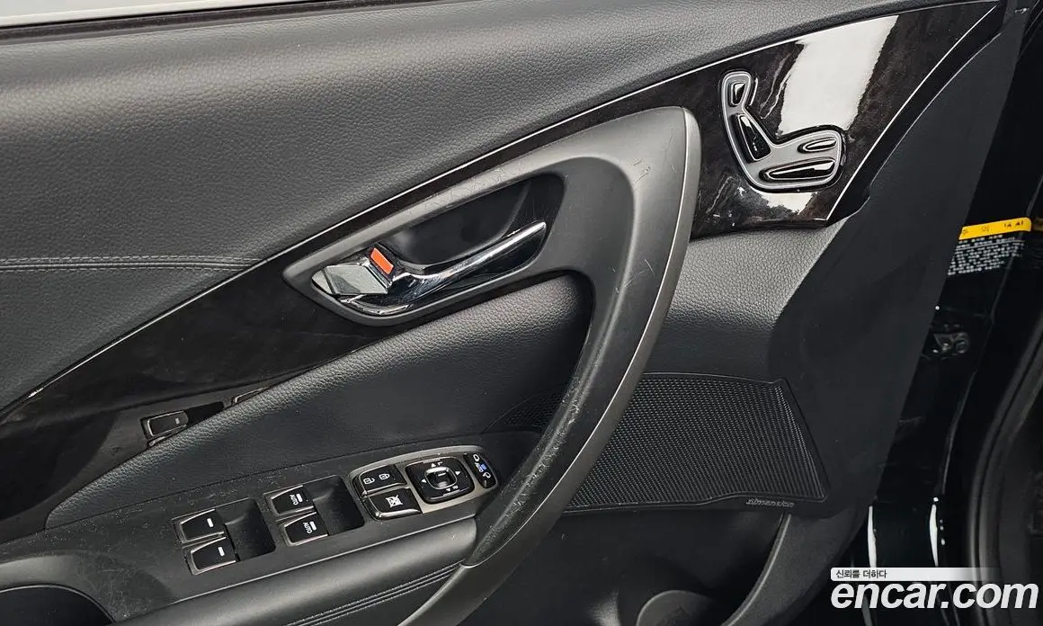 Hyundai Grandeur 2011 3.0 автомат (гидро), фото 13 Hyundai Grandeur 2011 3.0 автомат (гидро), фото 13