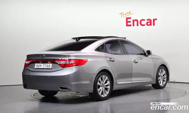 Hyundai Grandeur 2011 3.0 автомат (гидро), миниатюра 2
