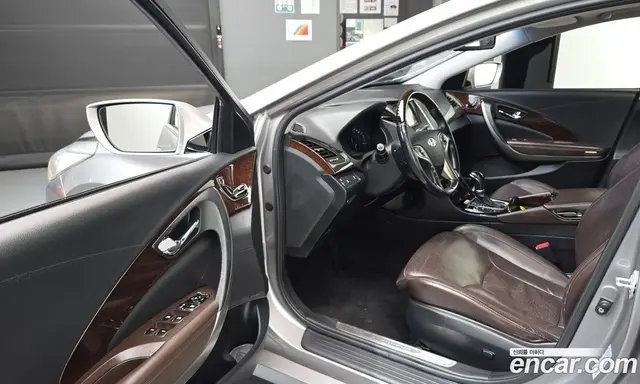Hyundai Grandeur 2011 3.0 автомат (гидро), миниатюра 10