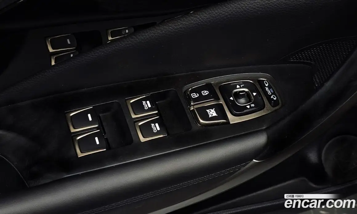 Hyundai Grandeur 2012 3.0 автомат (гидро), фото 17 Hyundai Grandeur 2012 3.0 автомат (гидро), фото 17