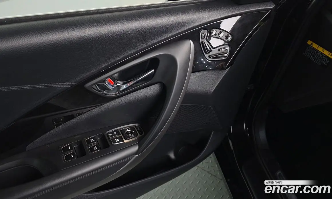 Hyundai Grandeur 2013 3.0 автомат (гидро), фото 17 Hyundai Grandeur 2013 3.0 автомат (гидро), фото 17