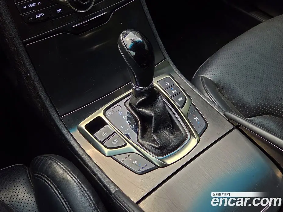Hyundai Grandeur 2013 3.0 автомат (гидро), фото 12 Hyundai Grandeur 2013 3.0 автомат (гидро), фото 12