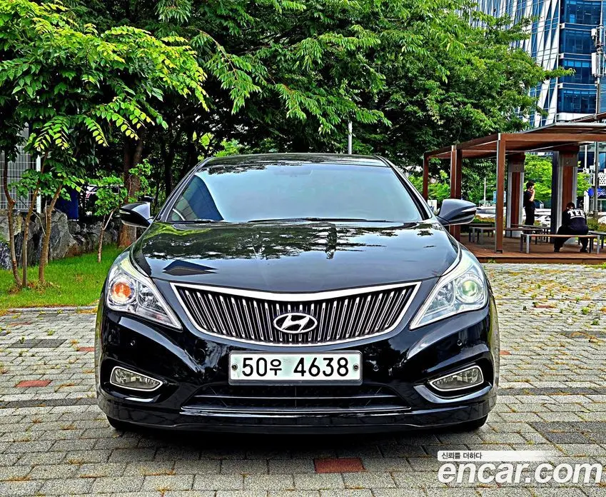 Hyundai Grandeur 2013 3.0 автомат (гидро), фото 3 Hyundai Grandeur 2013 3.0 автомат (гидро), фото 3