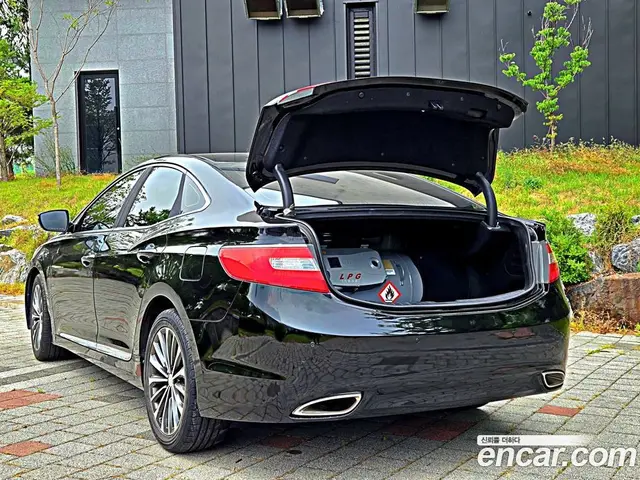 Hyundai Grandeur 2013 3.0 автомат (гидро), миниатюра 5 Hyundai Grandeur 2013 3.0 автомат (гидро), миниатюра 5
