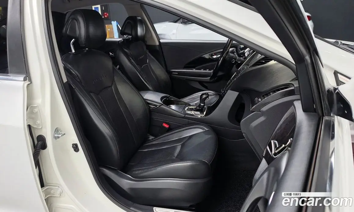 Hyundai Grandeur 2013 3.0 автомат (гидро), фото 16