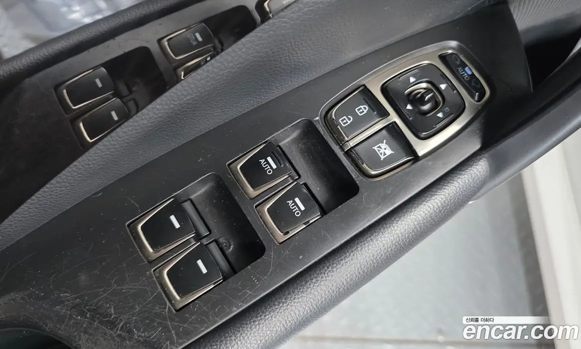 Hyundai Grandeur 2013 3.0 автомат (гидро), фото 12