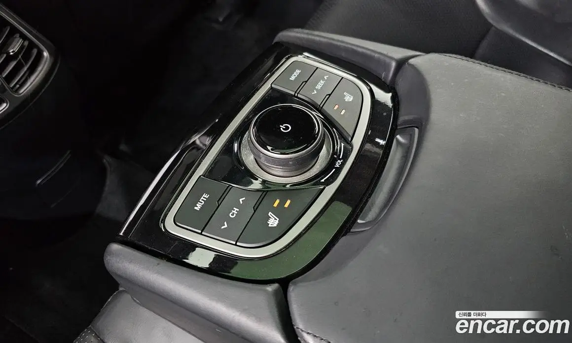 Hyundai Grandeur 2014 2.4 автомат (гидро), фото 20 Hyundai Grandeur 2014 2.4 автомат (гидро), фото 20