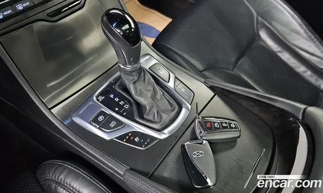 Hyundai Grandeur 2014 2.4 автомат (гидро), миниатюра 9 Hyundai Grandeur 2014 2.4 автомат (гидро), миниатюра 9