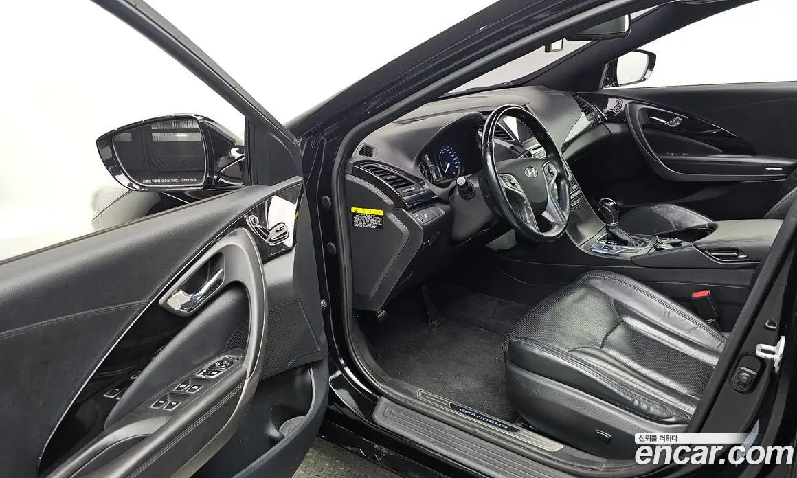 Hyundai Grandeur 2014 2.4 автомат (гидро), фото 10 Hyundai Grandeur 2014 2.4 автомат (гидро), фото 10