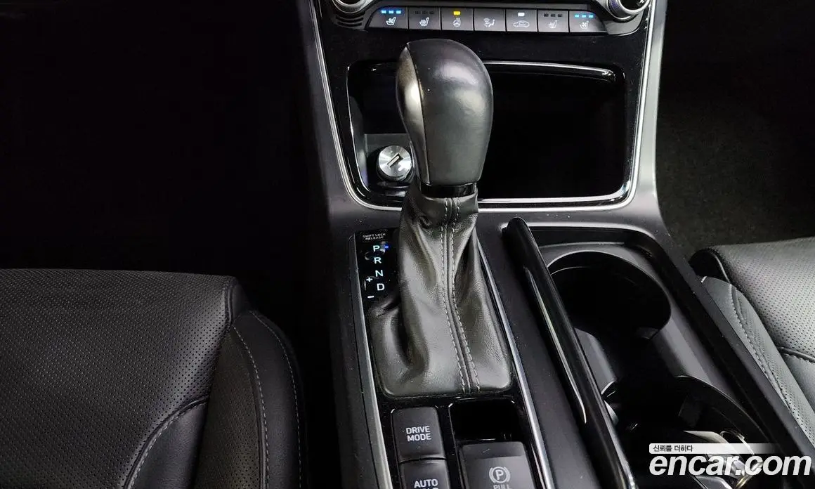 Hyundai Grandeur 2017 2.4 автомат (гидро), фото 12