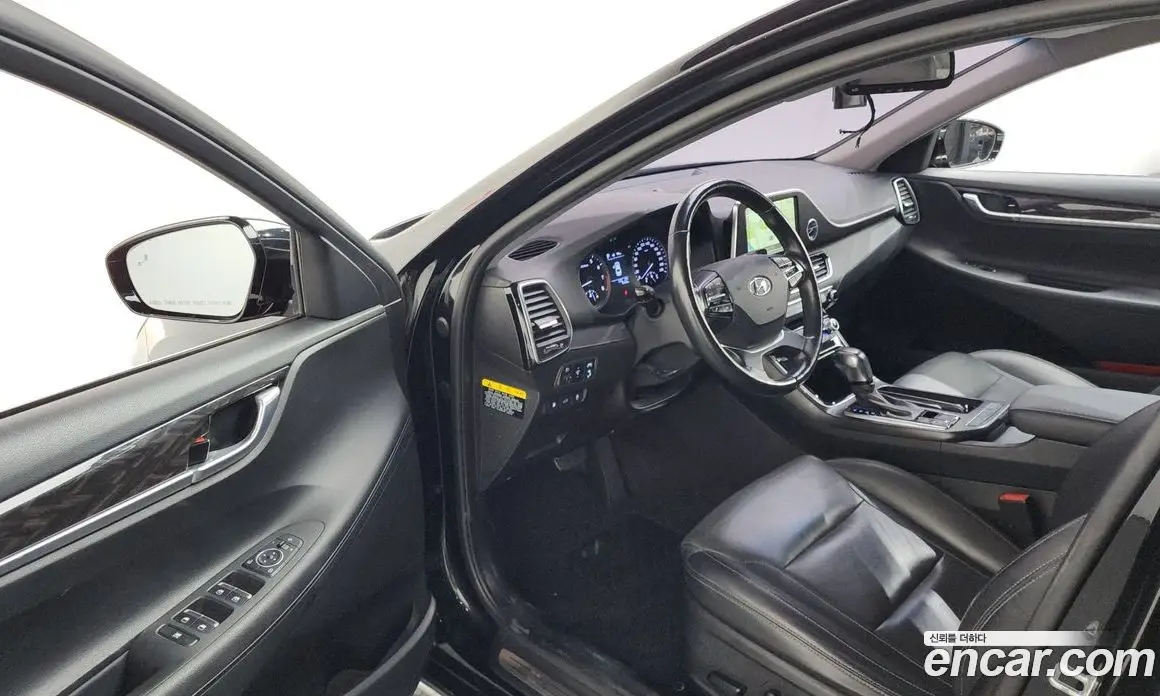 Hyundai Grandeur 2017 2.4 автомат (гидро), фото 13