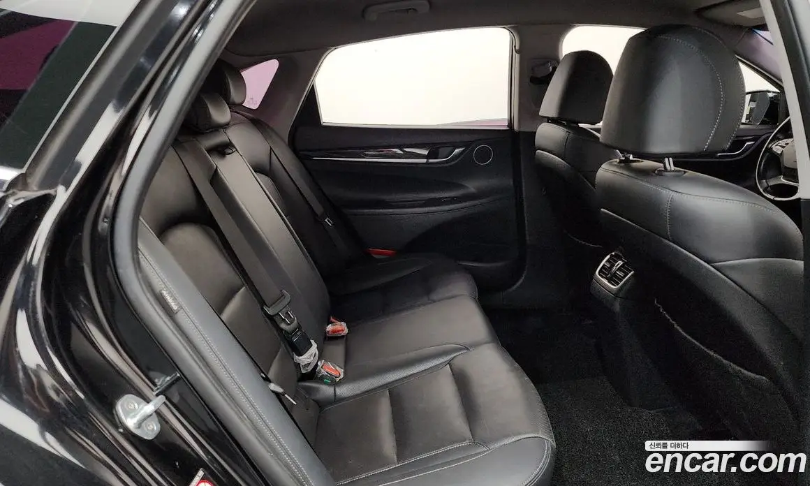 Hyundai Grandeur 2017 2.4 автомат (гидро), фото 17