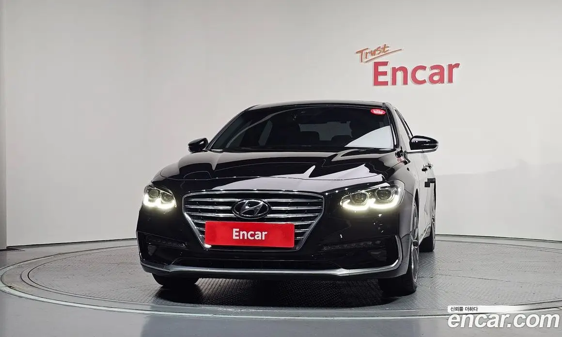 Hyundai Grandeur 2017 3.0 автомат (гидро), фото 3 Hyundai Grandeur 2017 3.0 автомат (гидро), фото 3
