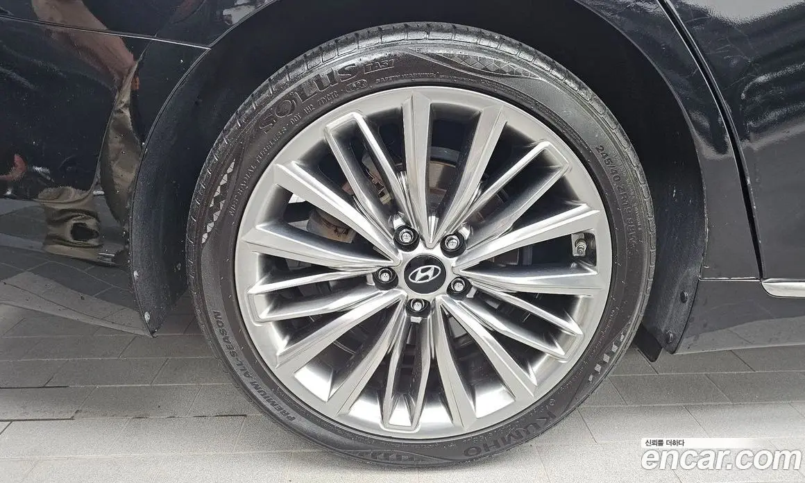 Hyundai Grandeur 2017 3.0 автомат (гидро), фото 5 Hyundai Grandeur 2017 3.0 автомат (гидро), фото 5