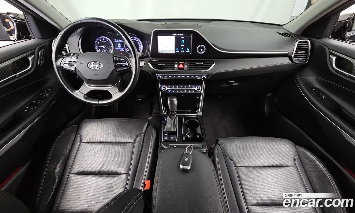 Hyundai Grandeur 2017 3.0 автомат (гидро), фото 10 Hyundai Grandeur 2017 3.0 автомат (гидро), фото 10