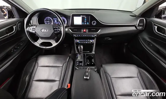 Hyundai Grandeur 2017 3.0 автомат (гидро), миниатюра 10 Hyundai Grandeur 2017 3.0 автомат (гидро), миниатюра 10