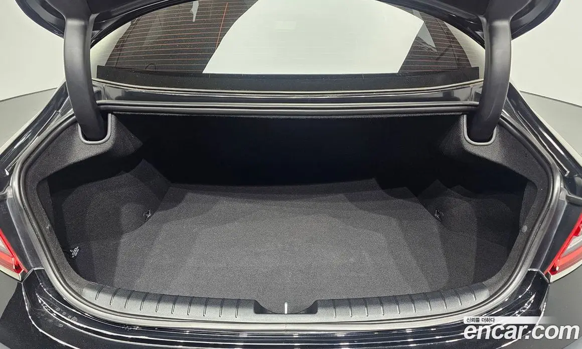 Hyundai Grandeur 2017 3.0 автомат (гидро), фото 20