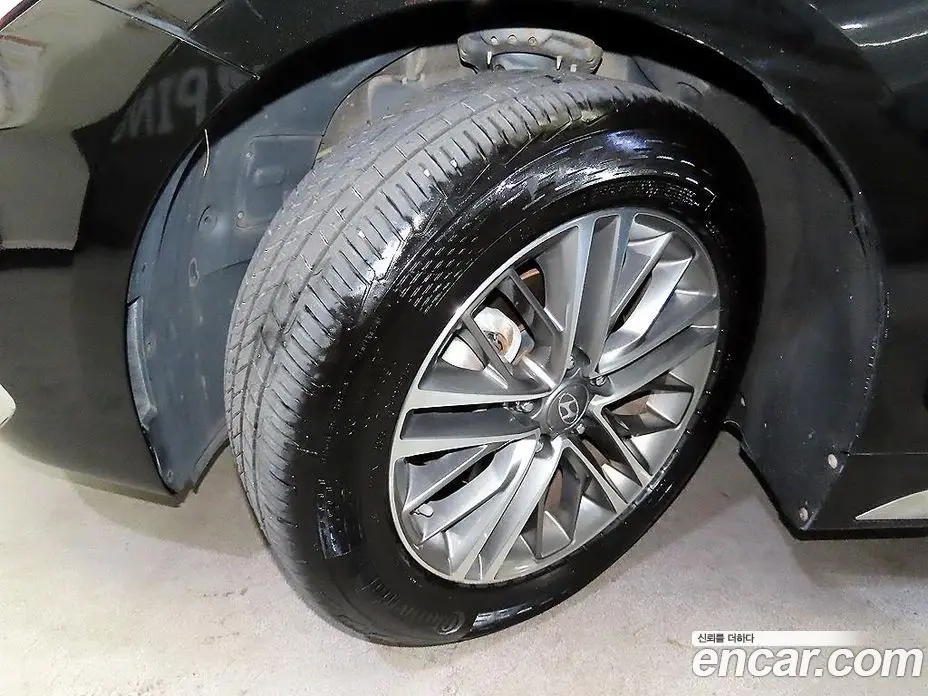Hyundai Grandeur 2017 3.0 автомат (гидро), фото 18 Hyundai Grandeur 2017 3.0 автомат (гидро), фото 18