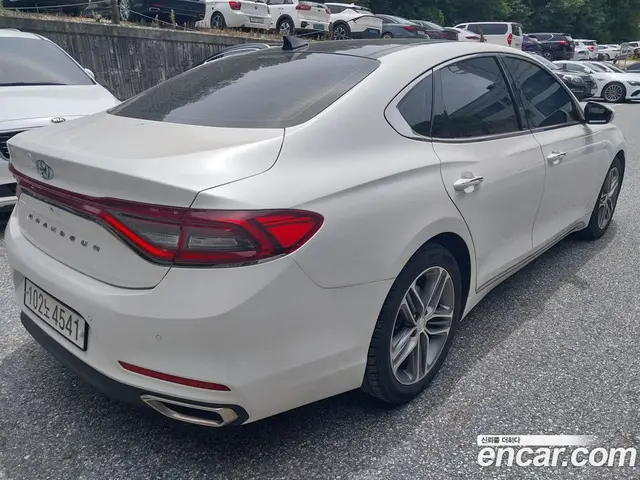 Hyundai Grandeur 2018 3.0 автомат (гидро), миниатюра 4 Hyundai Grandeur 2018 3.0 автомат (гидро), миниатюра 4