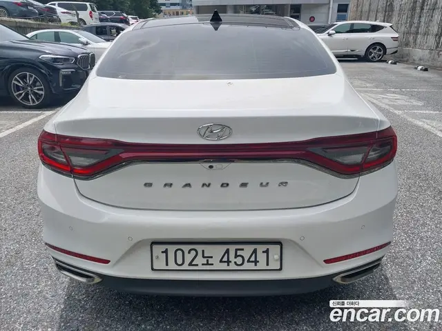 Hyundai Grandeur 2018 3.0 автомат (гидро), миниатюра 5 Hyundai Grandeur 2018 3.0 автомат (гидро), миниатюра 5