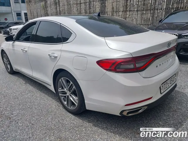 Hyundai Grandeur 2018 3.0 автомат (гидро), миниатюра 6 Hyundai Grandeur 2018 3.0 автомат (гидро), миниатюра 6