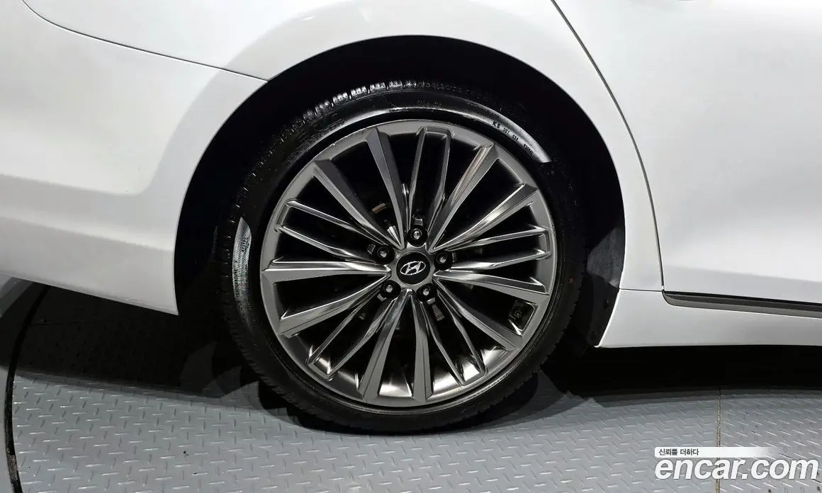 Hyundai Grandeur 2019 2.4 автомат (гидро), фото 5 Hyundai Grandeur 2019 2.4 автомат (гидро), фото 5