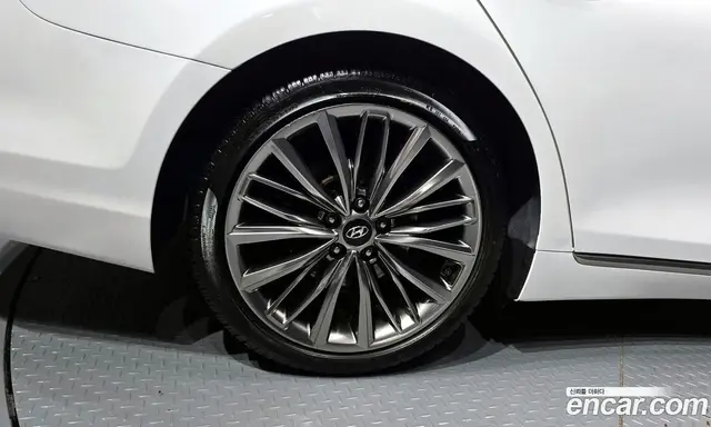 Hyundai Grandeur 2019 2.4 автомат (гидро), миниатюра 5 Hyundai Grandeur 2019 2.4 автомат (гидро), миниатюра 5