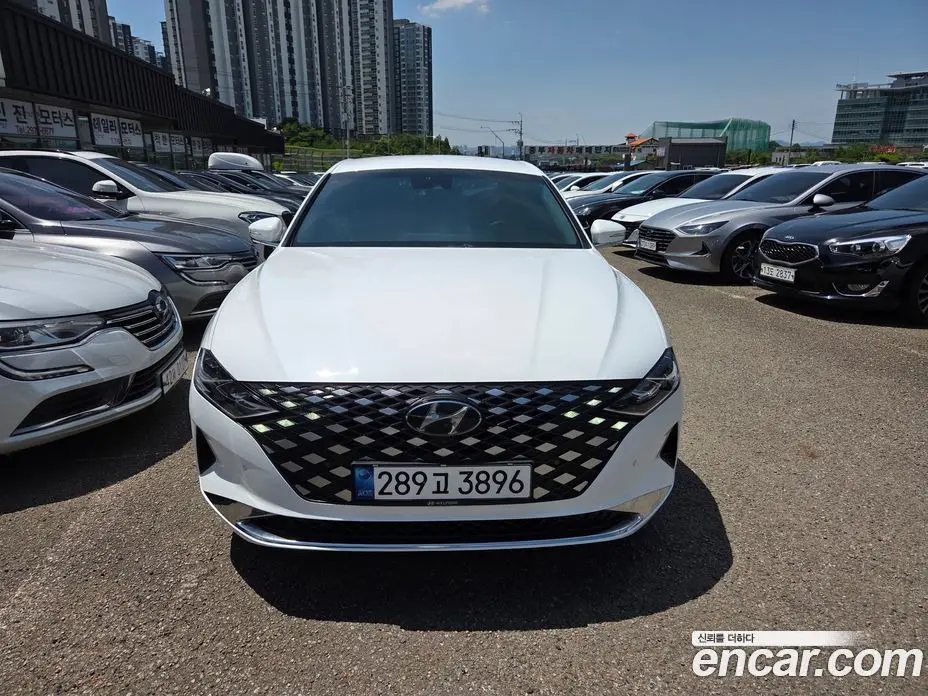 Hyundai Grandeur 2022 2.5 автомат (гидро), фото 1 Hyundai Grandeur 2022 2.5 автомат (гидро), фото 1