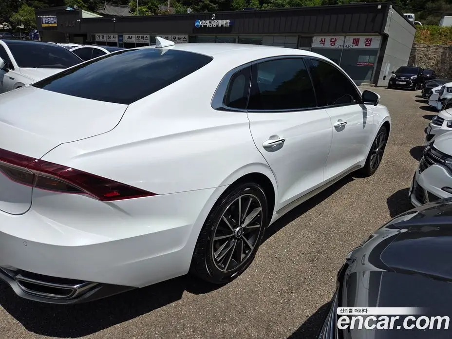 Hyundai Grandeur 2022 2.5 автомат (гидро), фото 5 Hyundai Grandeur 2022 2.5 автомат (гидро), фото 5
