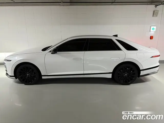 Hyundai Grandeur 2023 2.5 автомат (гидро), миниатюра 3