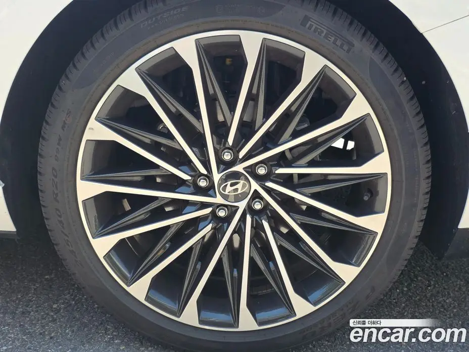 Hyundai Grandeur 2025 1.6 автомат (гидро), фото 17