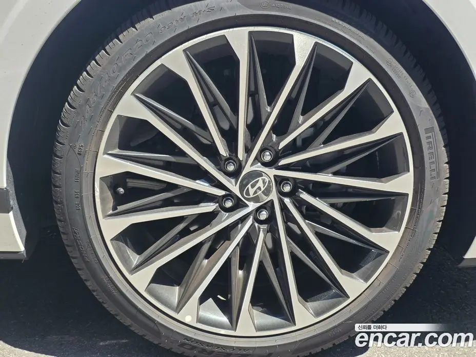 Hyundai Grandeur 2025 1.6 автомат (гидро), фото 19