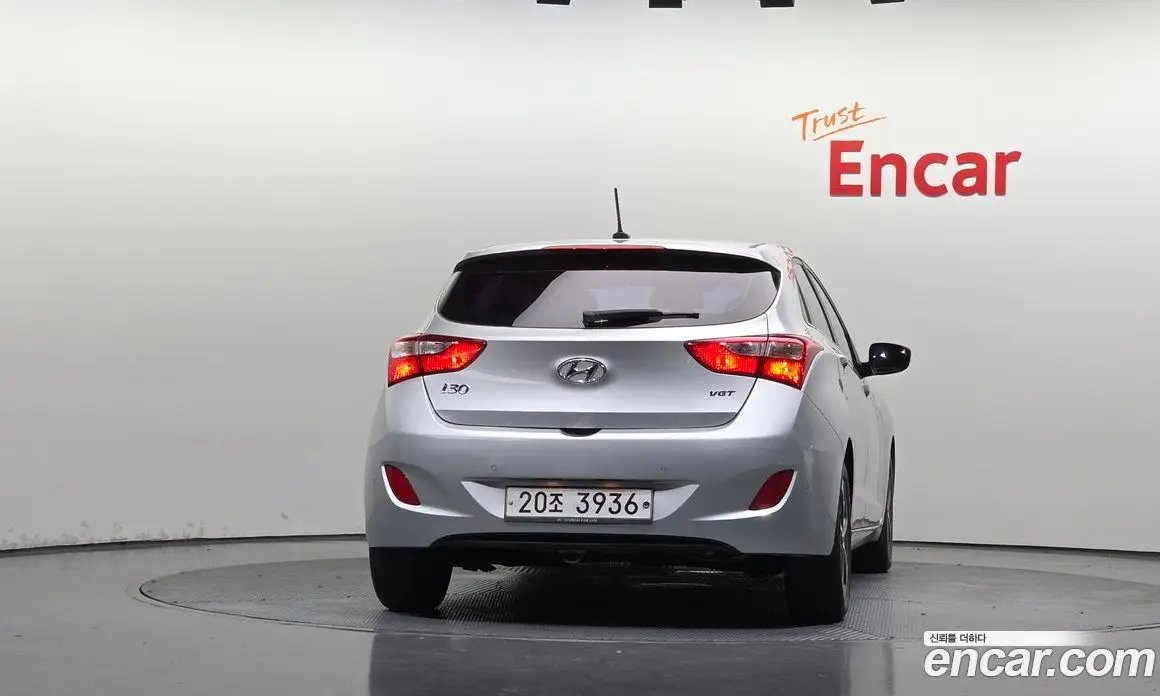 Hyundai i30 2015 1.6 автомат (гидро), фото 3