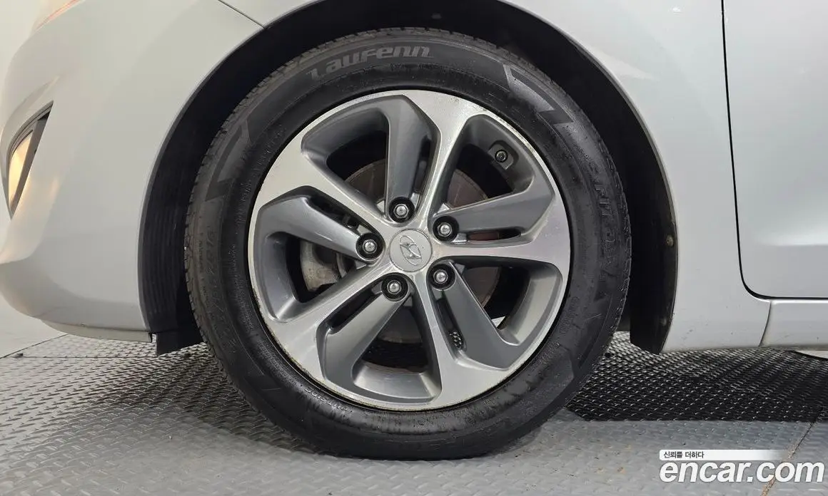 Hyundai i30 2015 1.6 автомат (гидро), фото 4
