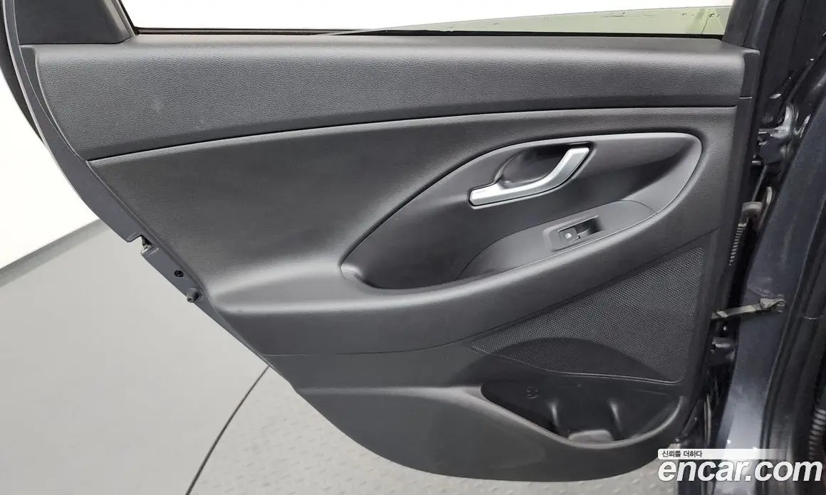 Hyundai i30 2017 1.6 автомат (гидро), фото 15