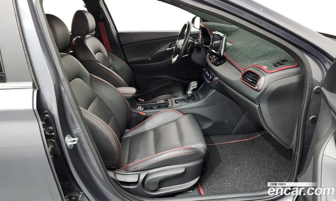 Hyundai i30 2017 1.6 автомат (гидро), фото 16