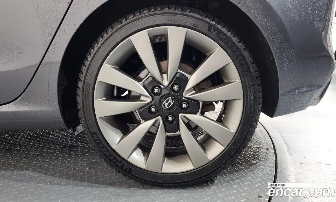 Hyundai i30 2017 1.6 автомат (гидро), фото 7