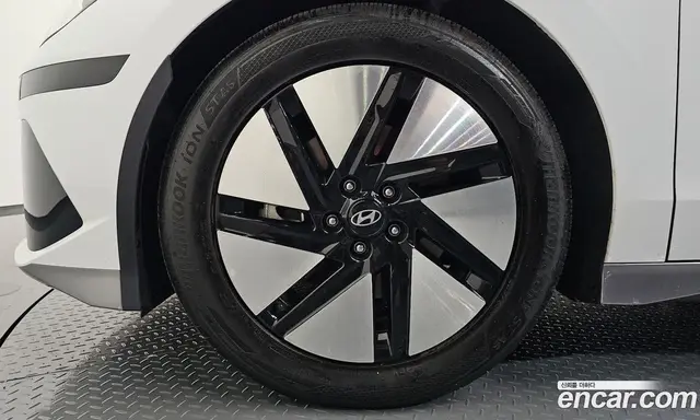Hyundai Ioniq 6 2022 0.1 автомат (гидро), миниатюра 4 Hyundai Ioniq 6 2022 0.1 автомат (гидро), миниатюра 4